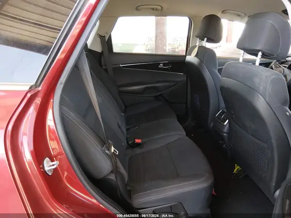 5XYPG4A38HG275373 2017 KIA SORENTO - Image 8