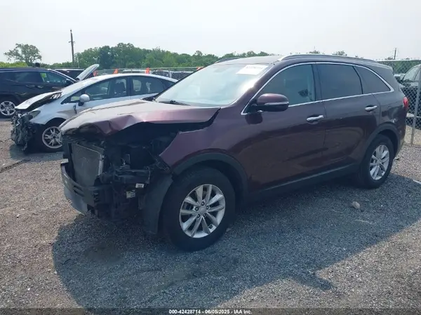 5XYPG4A38HG276913 2017 KIA SORENTO - Image 2
