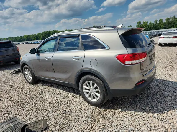 5XYPG4A38HG279732 2017 KIA SORENTO - Image 2