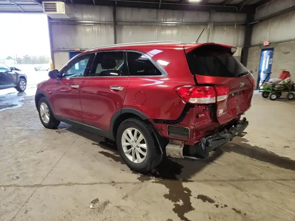 5XYPG4A38HG283702 2017 KIA SORENTO - Image 2