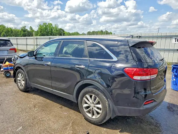 5XYPG4A38HG285806 2017 KIA SORENTO - Image 2