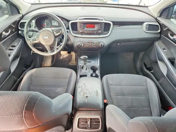 5XYPG4A38HG286373 2017 KIA SORENTO - Image 8