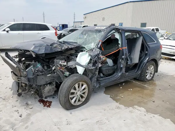 5XYPG4A38HG286793 2017 KIA SORENTO - Image 1