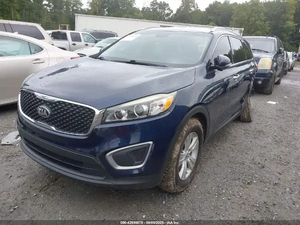 5XYPG4A38HG287197 2017 KIA SORENTO - Image 2