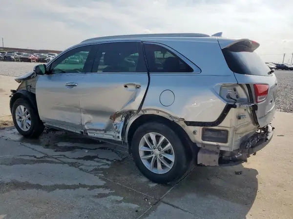 5XYPG4A38HG295218 2017 KIA SORENTO - Image 2