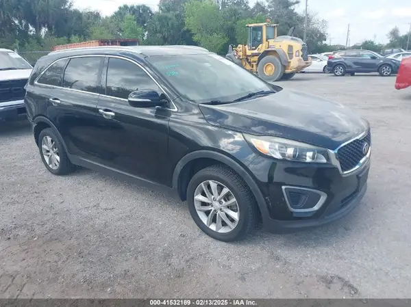 5XYPG4A38HG299186 2017 KIA SORENTO - Image 1