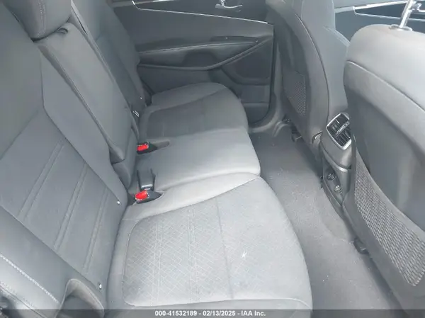 5XYPG4A38HG299186 2017 KIA SORENTO - Image 8