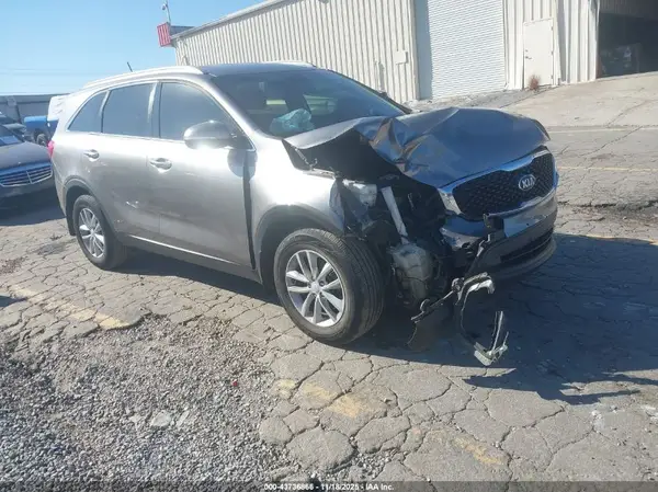 5XYPG4A38HG312325 2017 KIA SORENTO - Image 1