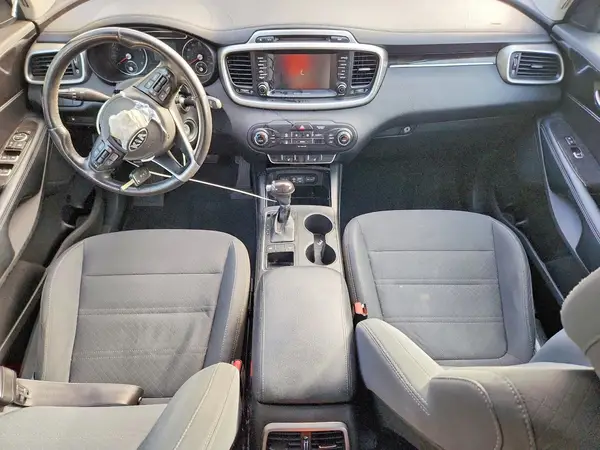 5XYPG4A38HG321641 2017 KIA SORENTO - Image 8