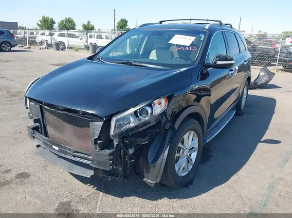 5XYPG4A38JG339112 2018 KIA SORENTO - Image 2
