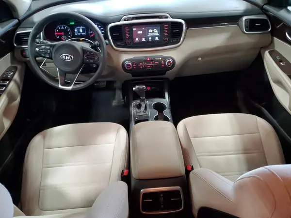 5XYPG4A38JG339255 2018 KIA SORENTO - Image 8