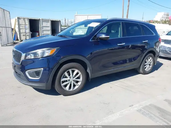 5XYPG4A38JG343631 2018 KIA SORENTO - Image 2