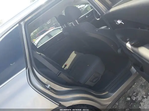 5XYPG4A38JG344052 2018 KIA SORENTO - Image 8
