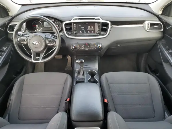 5XYPG4A38JG344360 2018 KIA SORENTO - Image 8