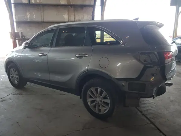 5XYPG4A38JG346738 2018 KIA SORENTO - Image 2