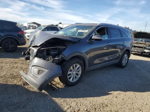 5XYPG4A38JG347243 2018 KIA SORENTO - Image 1