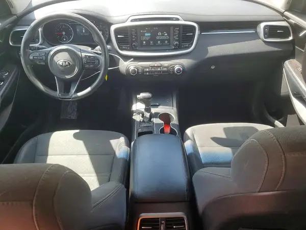 5XYPG4A38JG347999 2018 KIA SORENTO - Image 8