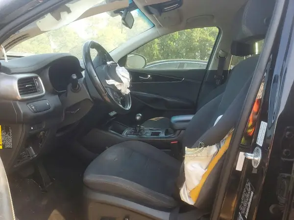 5XYPG4A38JG357531 2018 KIA SORENTO - Image 7
