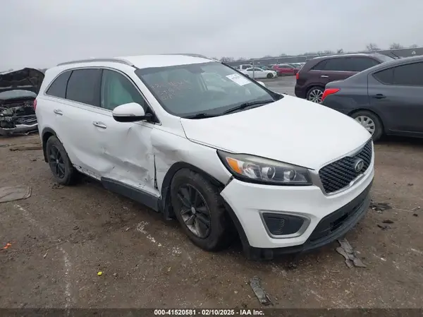 5XYPG4A38JG376953 2018 KIA SORENTO - Image 1