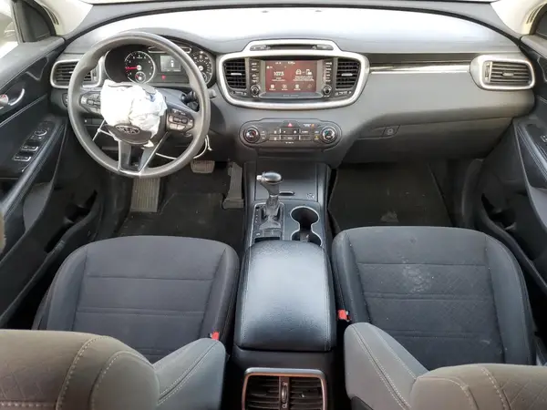 5XYPG4A38JG377066 2018 KIA SORENTO - Image 8