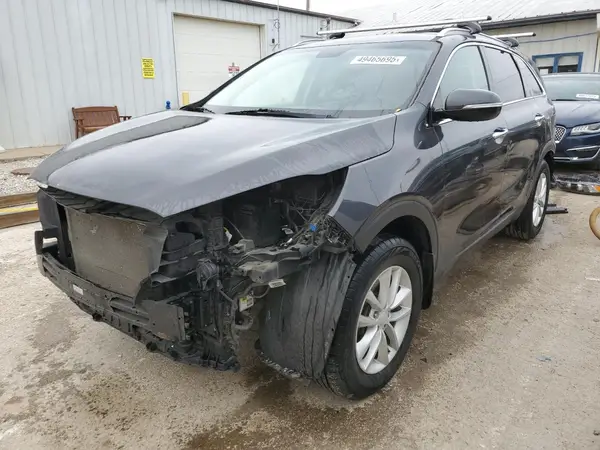 5XYPG4A38JG387869 2018 KIA SORENTO - Image 1