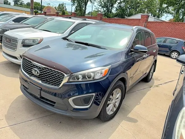 5XYPG4A38JG391128 2018 KIA SORENTO - Image 2