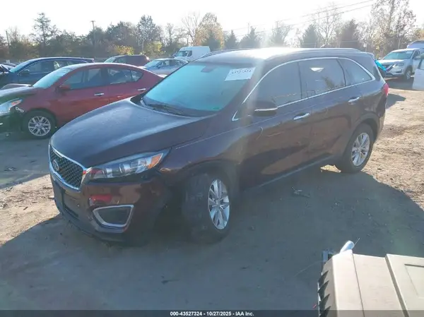 5XYPG4A38JG392537 2018 KIA SORENTO - Image 2