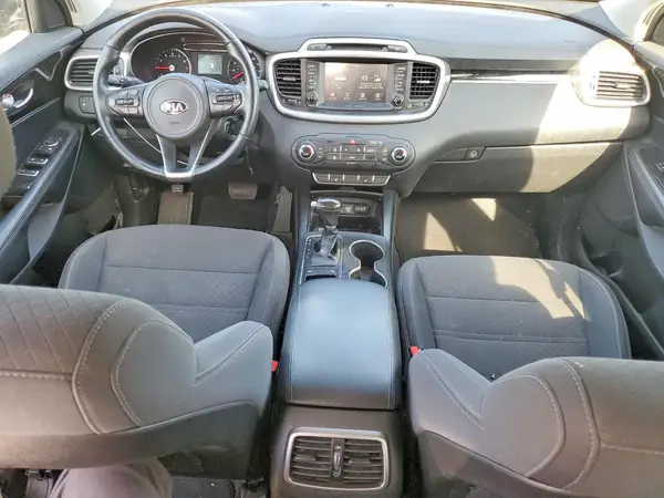5XYPG4A38JG398158 2018 KIA SORENTO - Image 8
