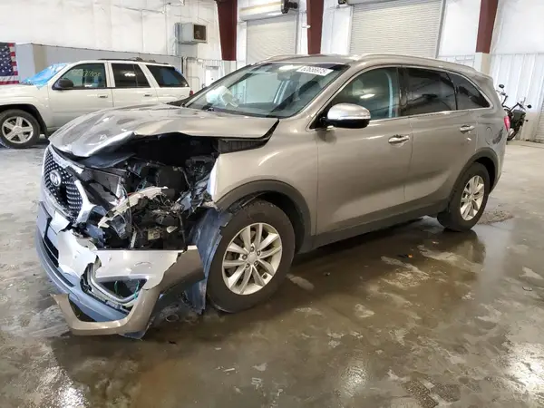 5XYPG4A38JG398418 2018 KIA SORENTO - Image 1