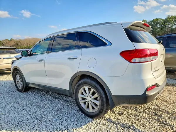 5XYPG4A38JG398662 2018 KIA SORENTO - Image 2