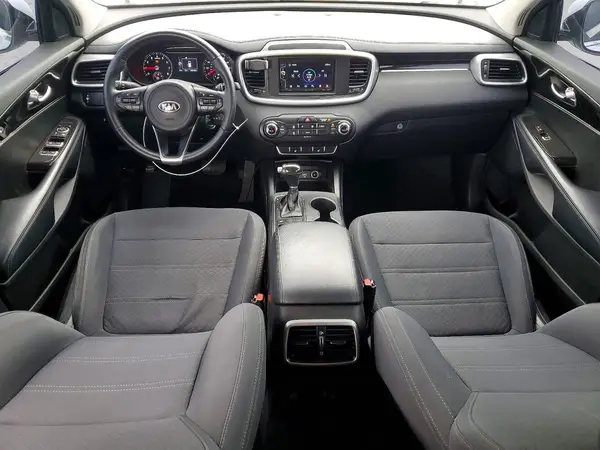 5XYPG4A38JG401947 2018 KIA SORENTO - Image 8