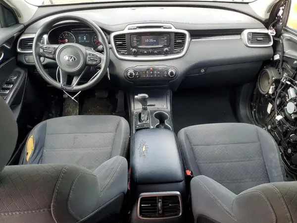 5XYPG4A38JG402497 2018 KIA SORENTO - Image 8