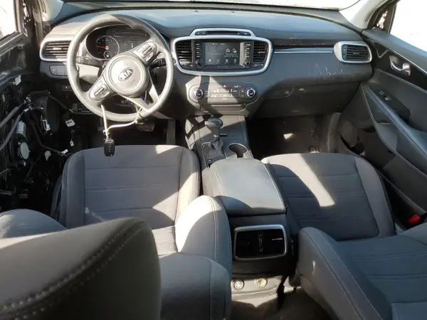 5XYPG4A38JG404315 2018 KIA SORENTO - Image 8