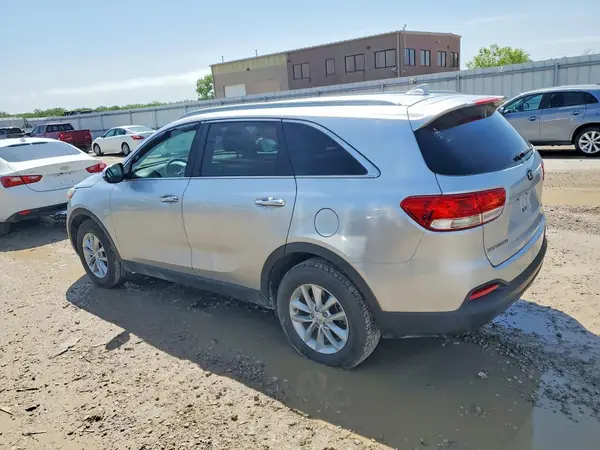 5XYPG4A38JG407098 2018 KIA SORENTO - Image 2