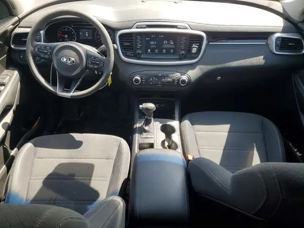 5XYPG4A38JG407098 2018 KIA SORENTO - Image 8