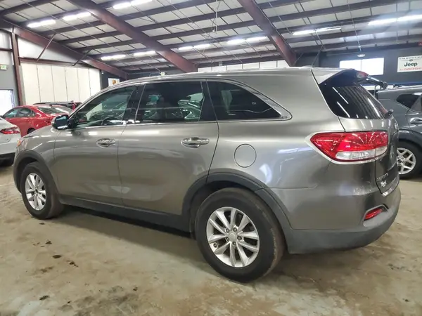 5XYPG4A38JG410406 2018 KIA SORENTO - Image 2