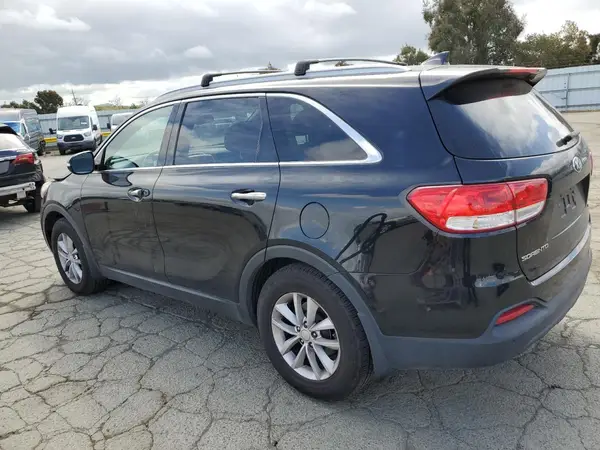 5XYPG4A38JG411703 2018 KIA SORENTO - Image 2