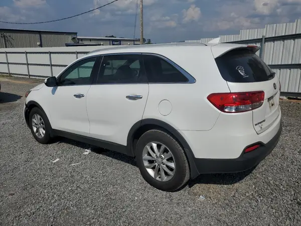 5XYPG4A38JG413581 2018 KIA SORENTO - Image 2