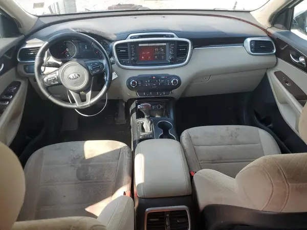 5XYPG4A38JG413581 2018 KIA SORENTO - Image 8