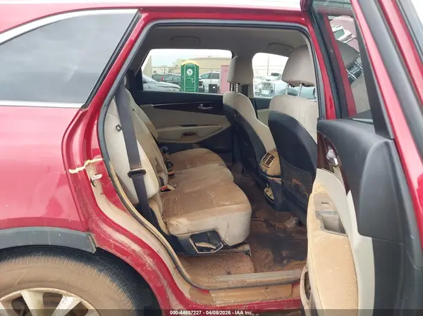 5XYPG4A38JG418196 2018 KIA SORENTO - Image 8