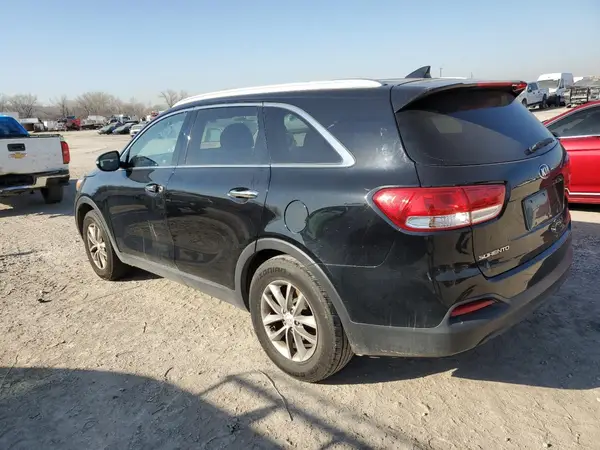 5XYPG4A38JG422958 2018 KIA SORENTO - Image 2