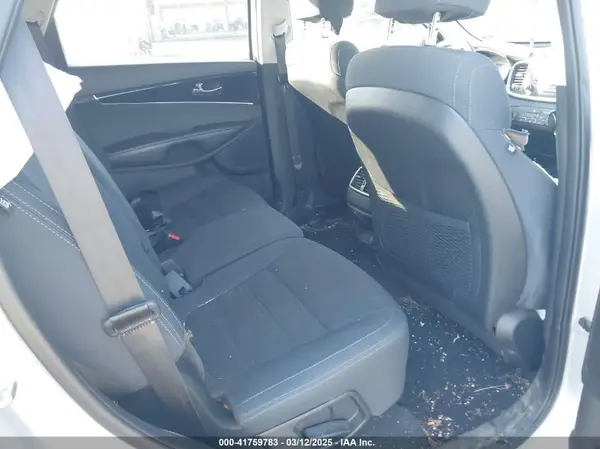 5XYPG4A38JG423124 2018 KIA SORENTO - Image 8