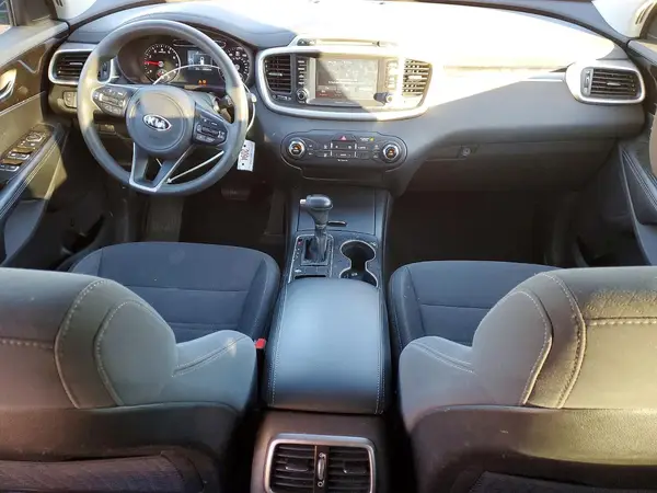 5XYPG4A38JG424645 2018 KIA SORENTO - Image 8