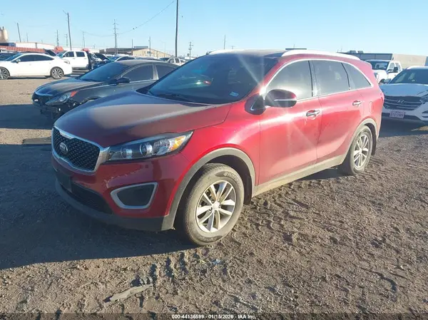 5XYPG4A38JG424970 2018 KIA SORENTO - Image 2