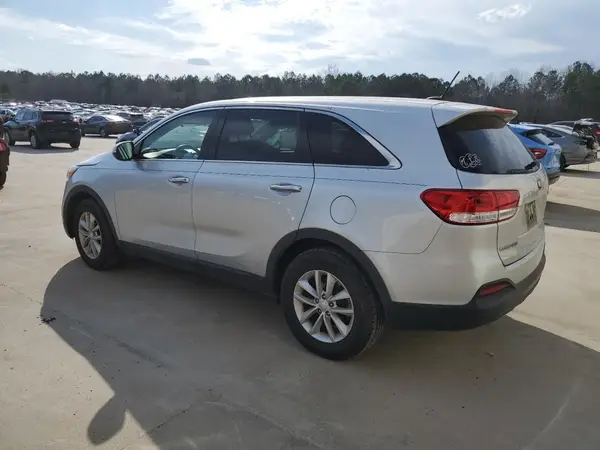 5XYPG4A38JG425164 2018 KIA SORENTO - Image 2