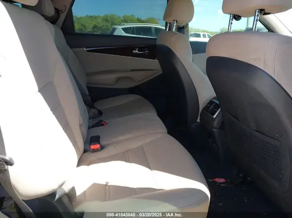 5XYPG4A38JG431837 2018 KIA SORENTO - Image 8
