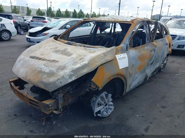 5XYPG4A38KG434223 2019 KIA SORENTO - Image 2