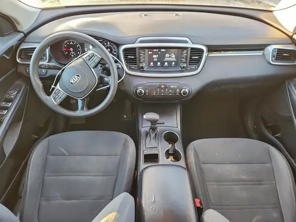 5XYPG4A38KG437283 2019 KIA SORENTO - Image 8