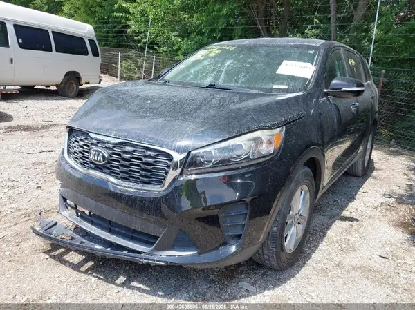 5XYPG4A38KG443486 2019 KIA SORENTO - Image 2