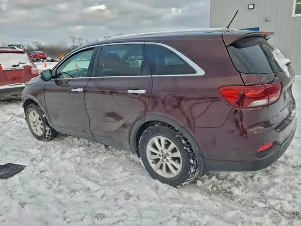 5XYPG4A38KG452205 2019 KIA SORENTO - Image 2